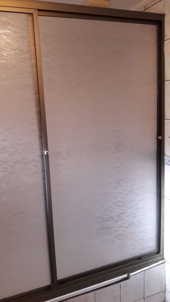 Mampara de baño shower door instalada